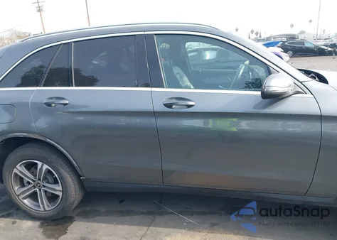 2019 Mercedes-Benz Glc 300 z USA, uszkodzony, nr VIN WDC0G4JB9KV176208